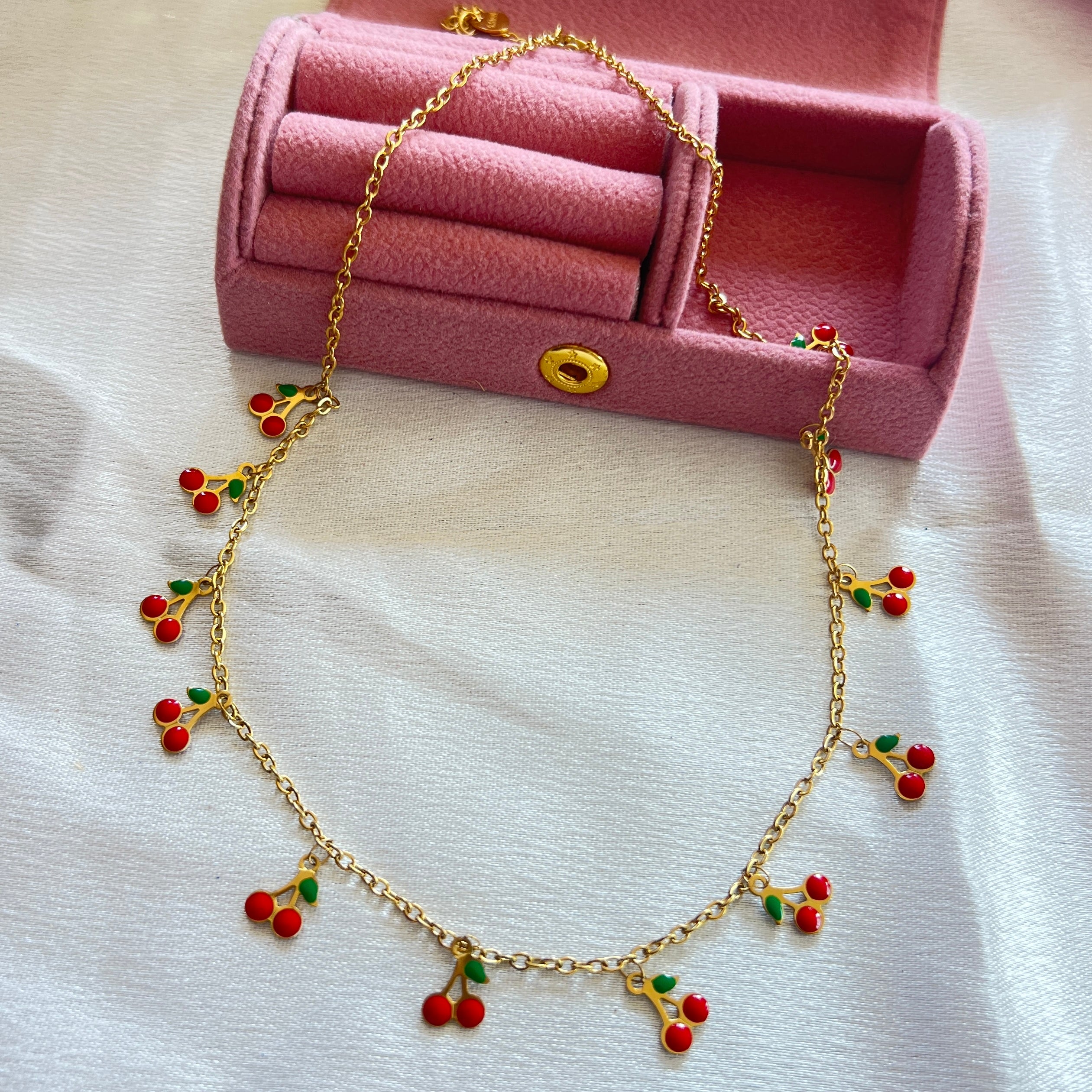 Collier CERISE